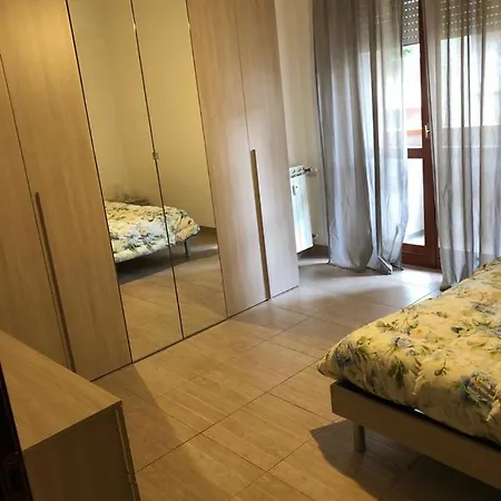 Casa Salvi A Mare * Carrara